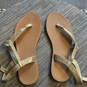 JCrew Crewcuts Gold Glitter Thong T-Strap Sandals--Size 2 Girls